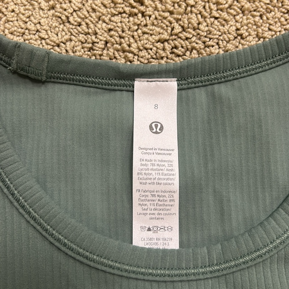 Lululemon Ribbed Cropped Top - Picture 3 of 4